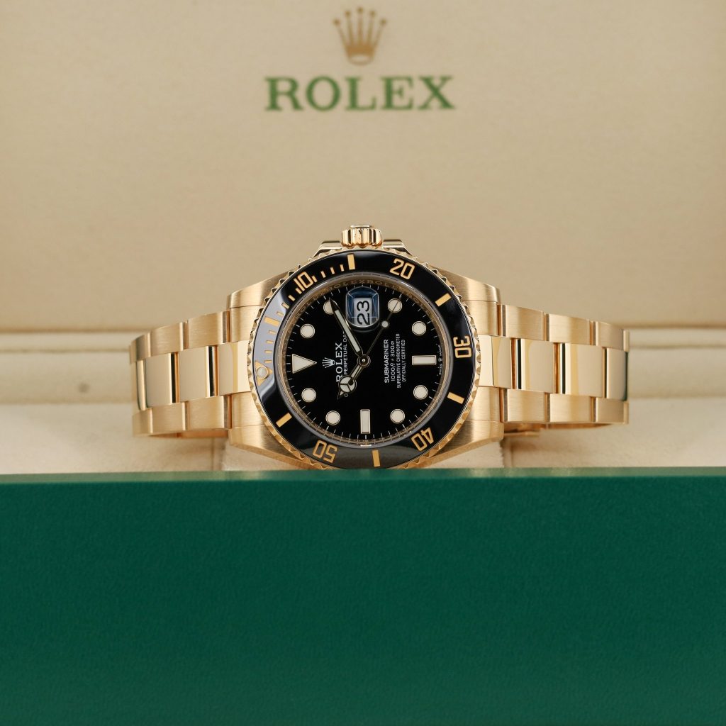 Rolex Submariner Date Yellow Gold Black Dial