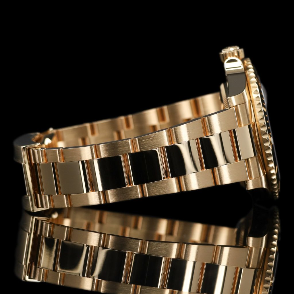 Rolex Submariner Date Yellow Gold Black Dial