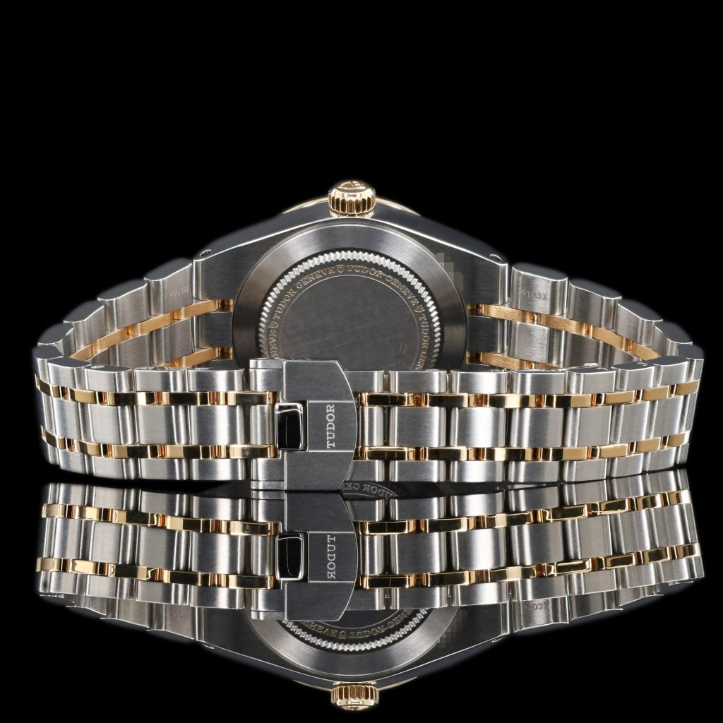 Tudor Royal Champagne Dial